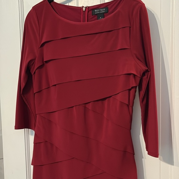 White House Black Market Red Asymmetrical Tiered Bodycon Dress - size 10 - Picture 4 of 5